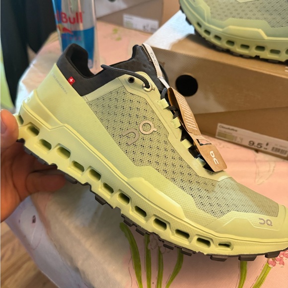 On Running Cloudultra - Vine Meadow Green sz 9.5 m or 10.5 w new in box - Picture 3 of 6